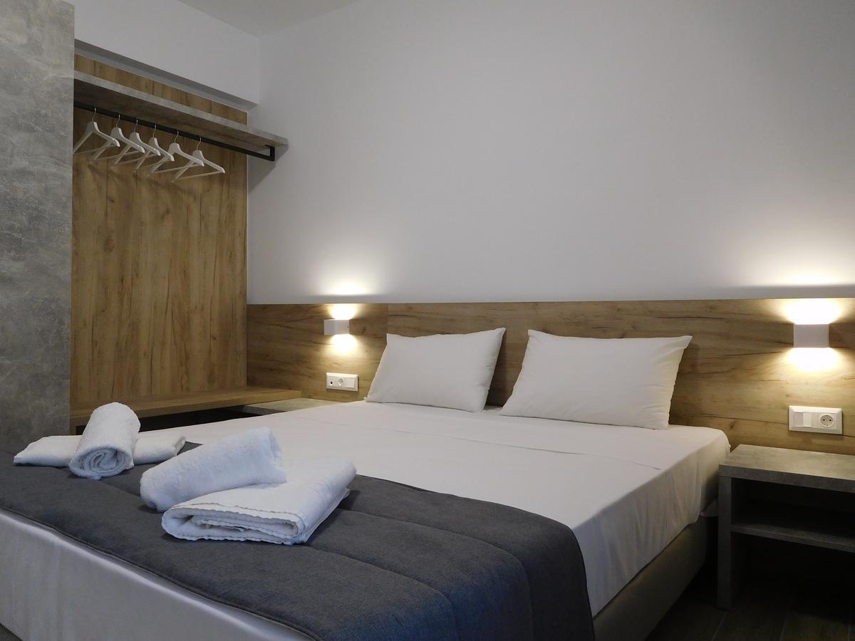 Hotel Vozina メタモルフォシ エクステリア 写真