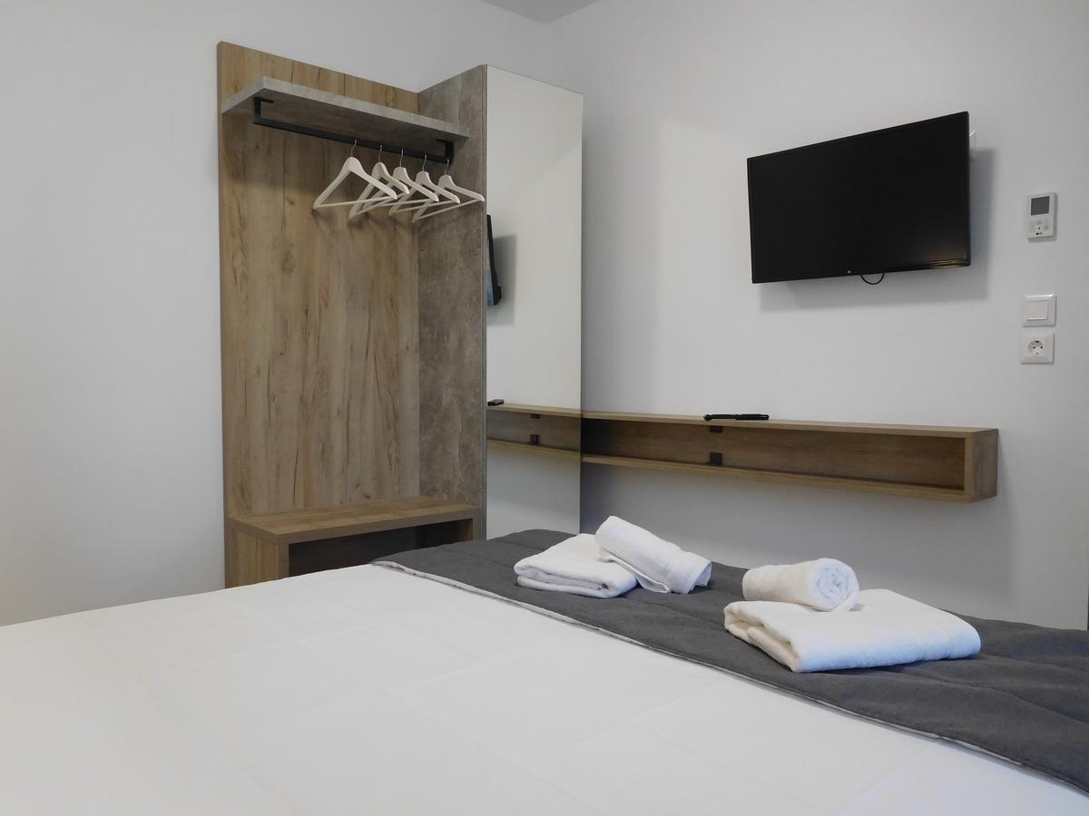 Hotel Vozina メタモルフォシ エクステリア 写真
